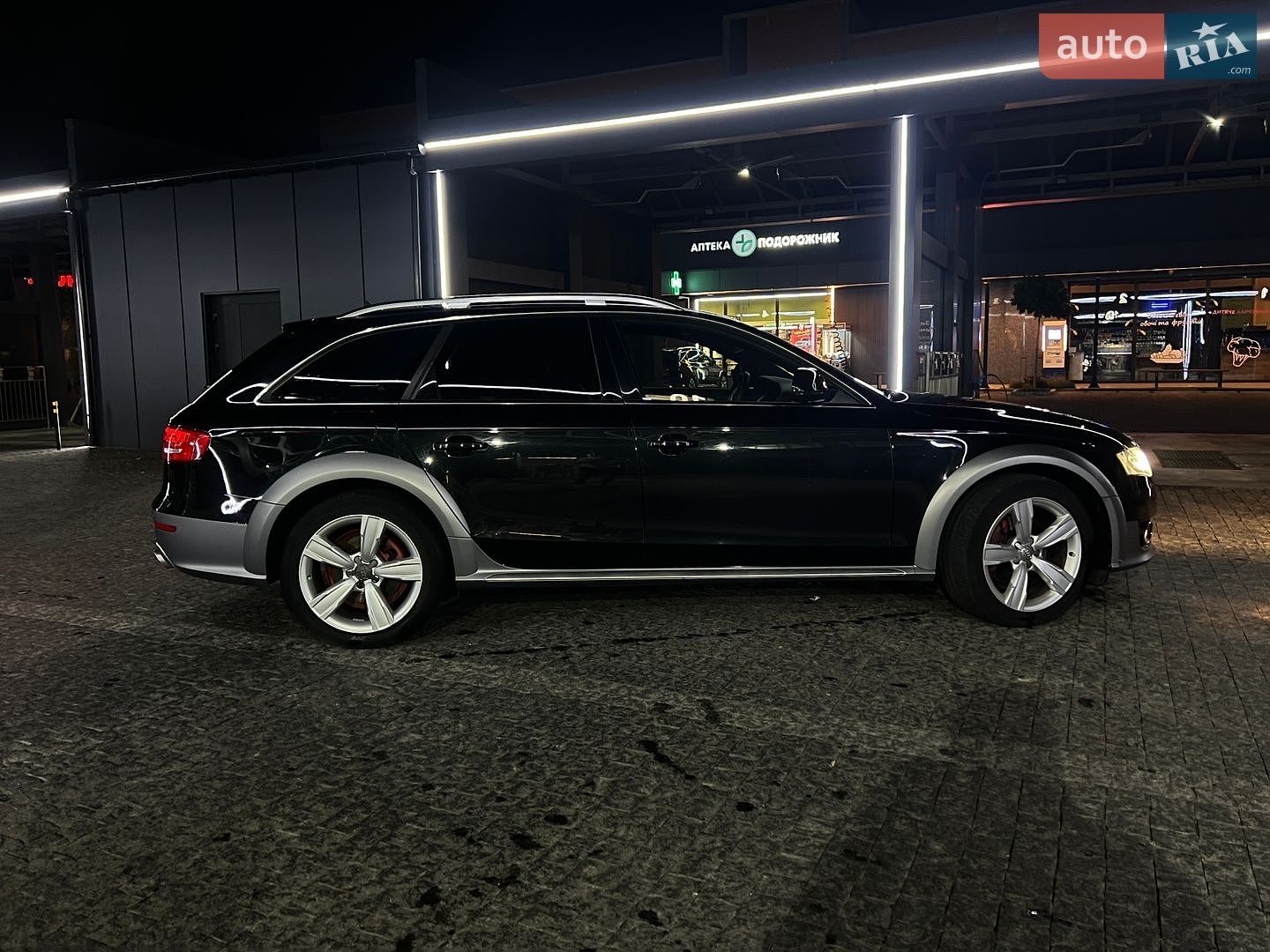 Audi A4 Allroad 2010 VIN WAUZZZ8KXBA039695 фото оголошення 4 з 13