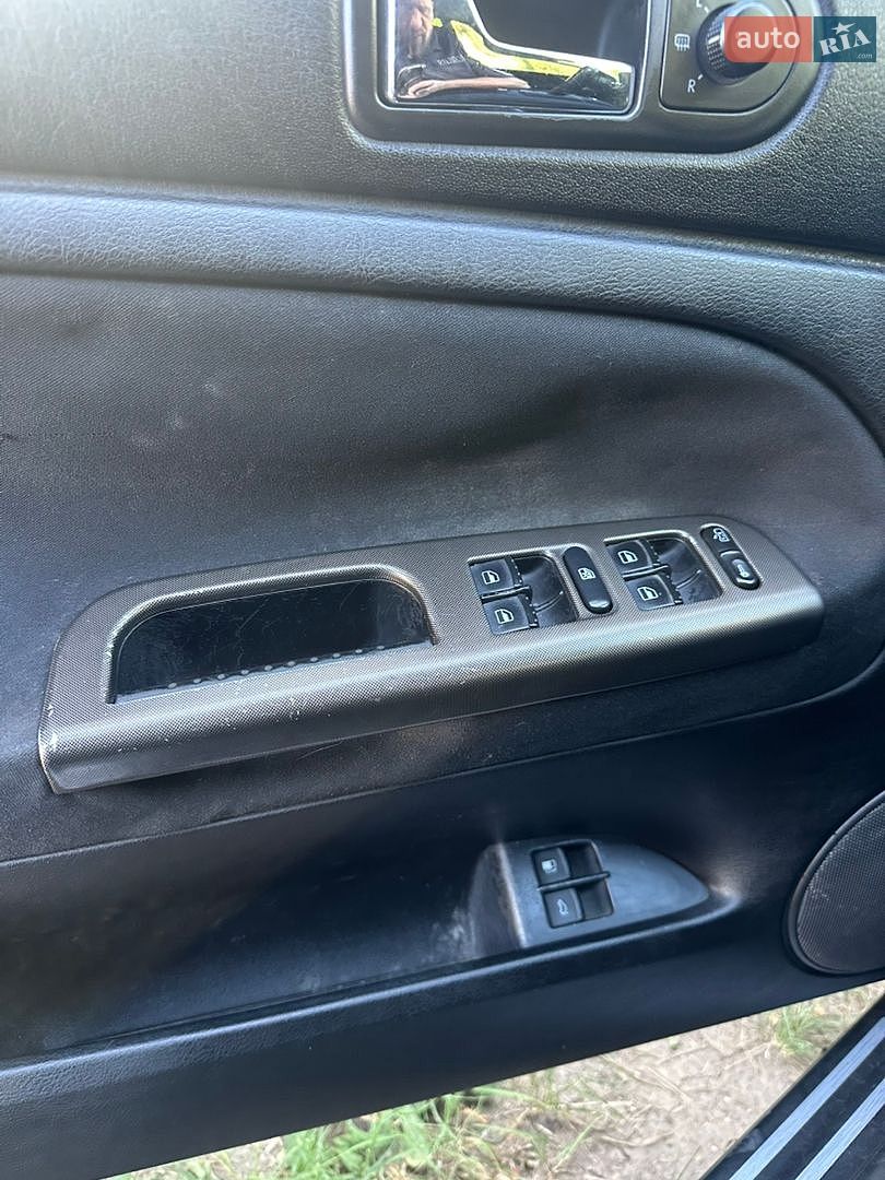 Volkswagen Passat 2003 VIN WVWZZZ3BZ4E133840 фото оголошення 37 з 39