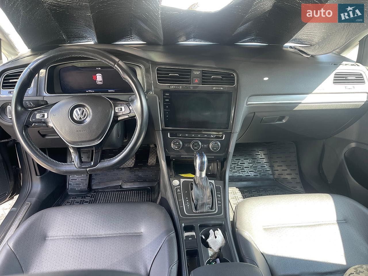 Volkswagen e-Golf 2019 VIN WVWPR7AU0KW911072 фото оголошення 4 з 19