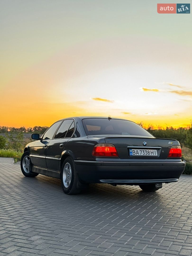 BMW 7 Series 1999 VIN WBAGE410X0DN18029 фото оголошення 3 з 12