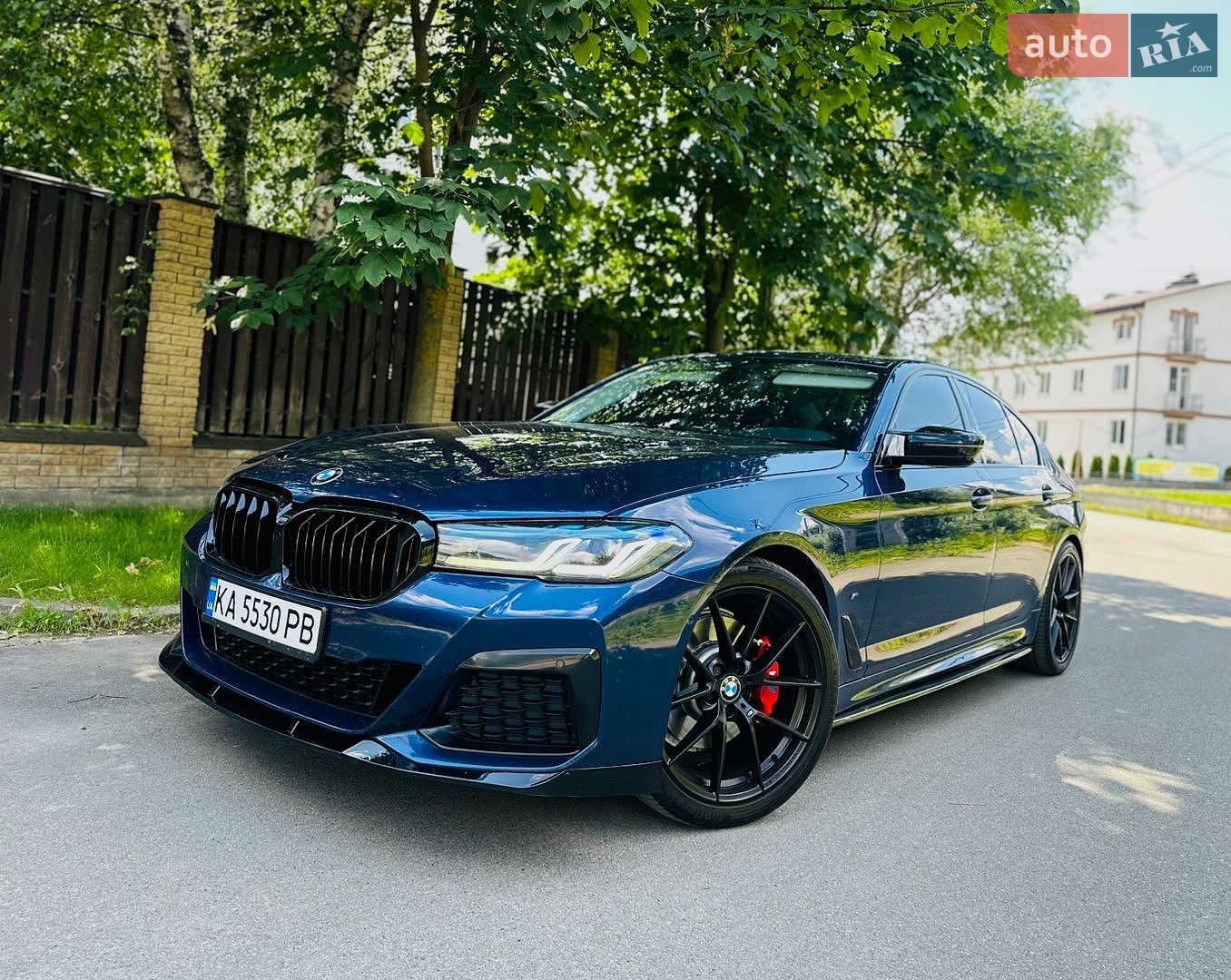BMW 5 Series 2017 VIN WBAJD11040G884588 фото оголошення 2 з 16