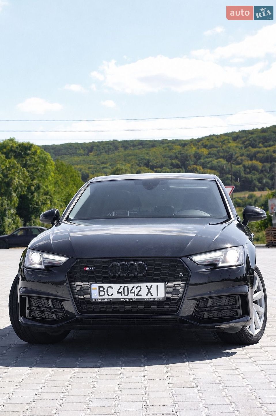 Audi A4 2018 VIN WAUKMAF47JN013150 фото оголошення 21 з 42