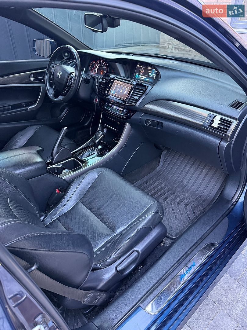 Honda Accord 2016 VIN 1HGCT2B0XGA003541 фото оголошення 33 з 48