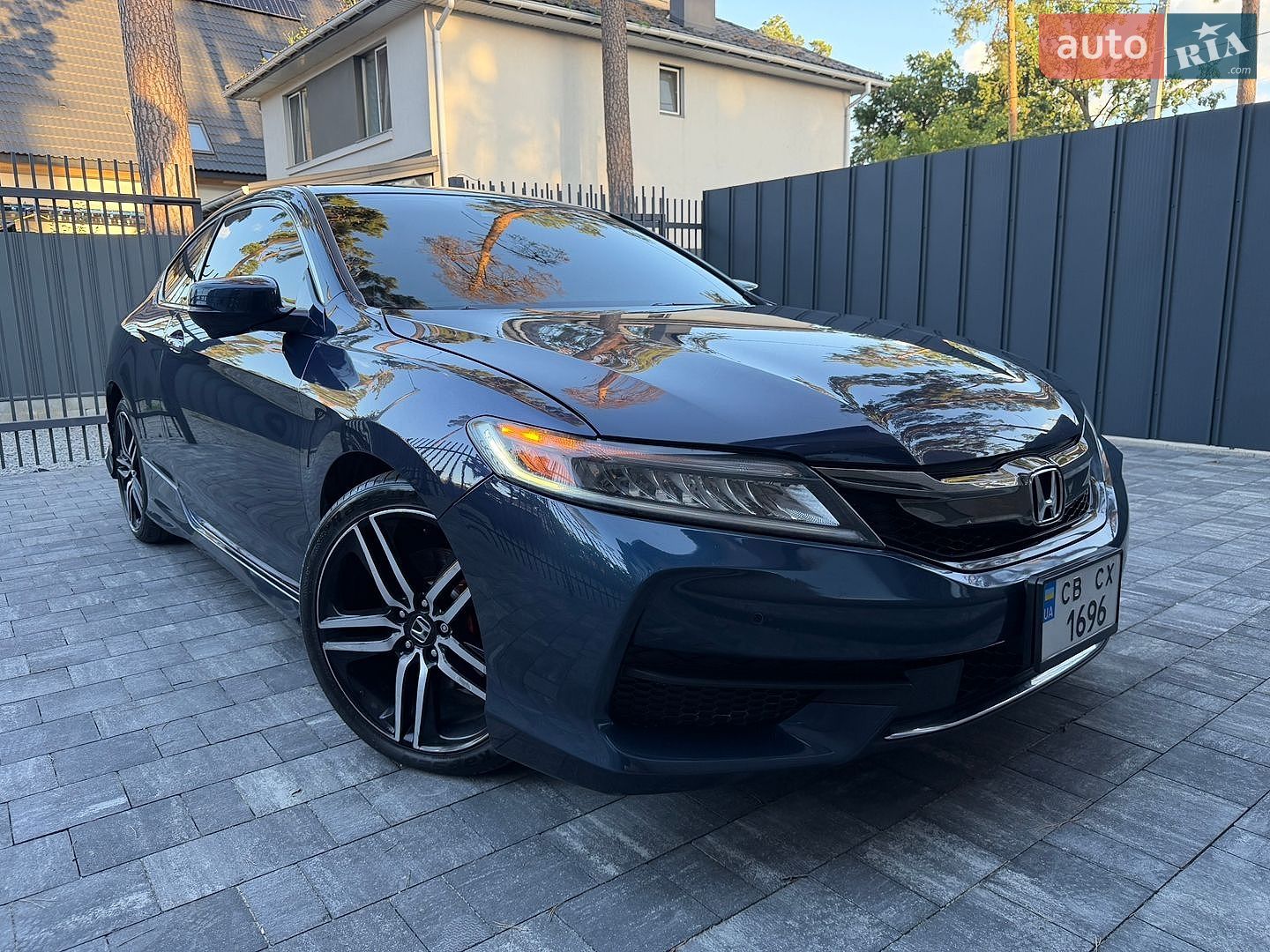 Honda Accord 2016 VIN 1HGCT2B0XGA003541 фото оголошення 5 з 48