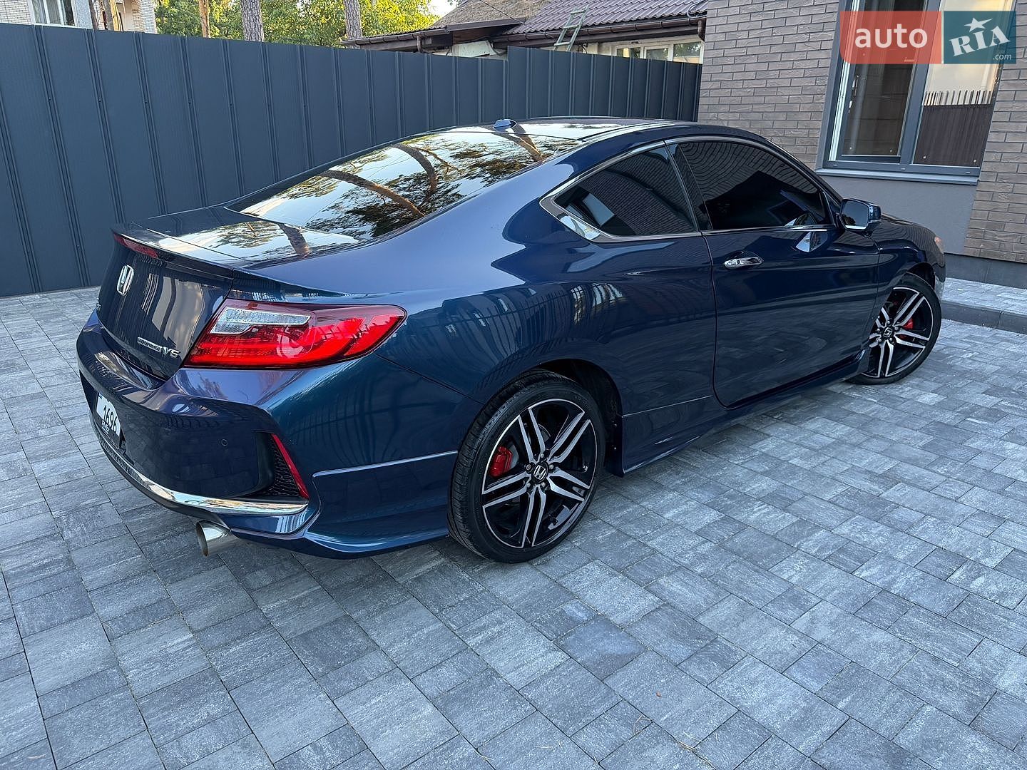 Honda Accord 2016 VIN 1HGCT2B0XGA003541 фото оголошення 16 з 48