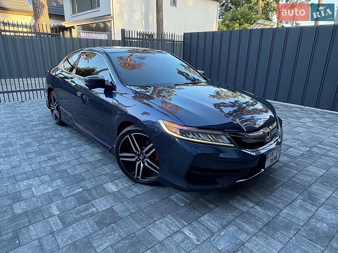 Honda Accord 2016 VIN 1HGCT2B0XGA003541 фото оголошення 4 з 48