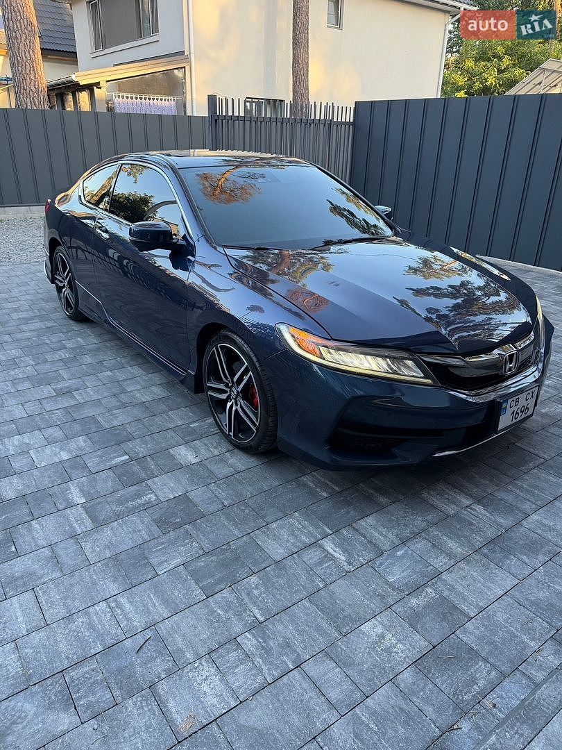 Honda Accord 2016 VIN 1HGCT2B0XGA003541 фото оголошення 2 з 48