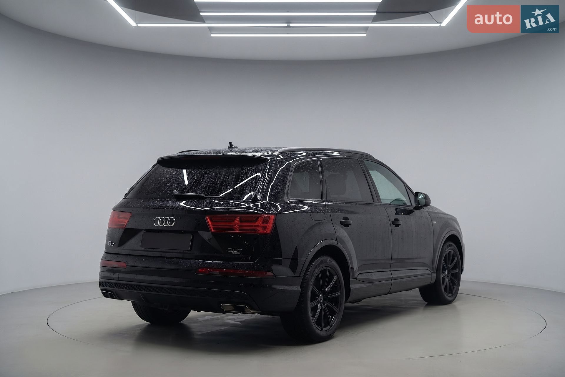 Audi Q7 2017 VIN WA1VAAF73HD000313 фото оголошення 4 з 44