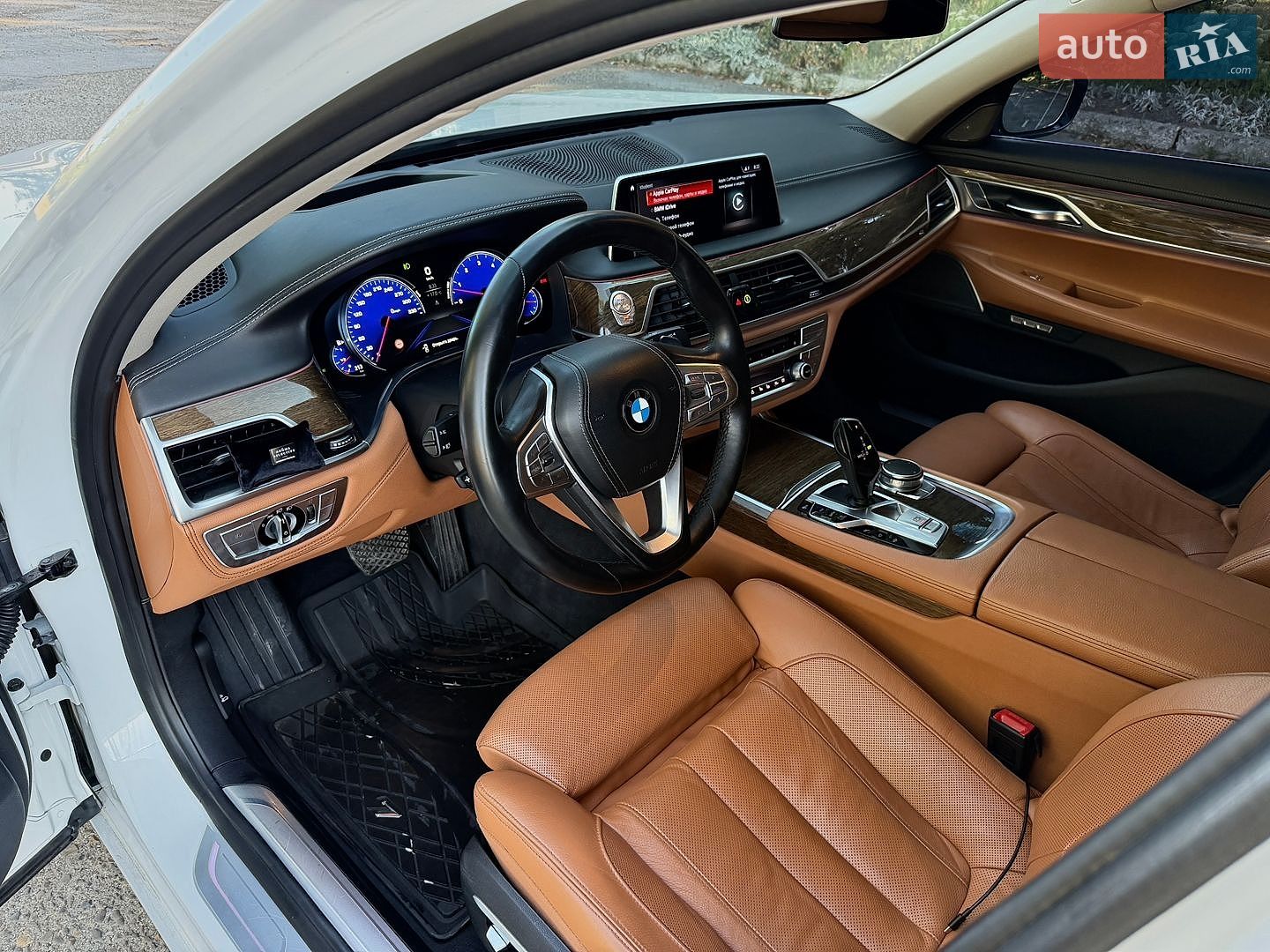 BMW 7 Series 2015 VIN WBA7E2C54GG546768 фото оголошення 7 з 18