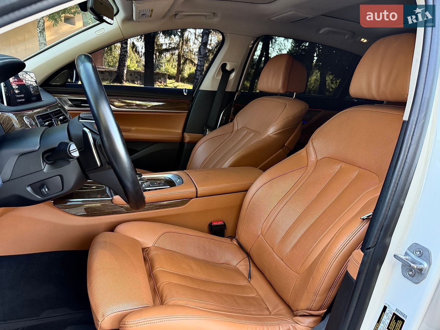 BMW 7 Series 2015 VIN WBA7E2C54GG546768 фото оголошення 9 з 18