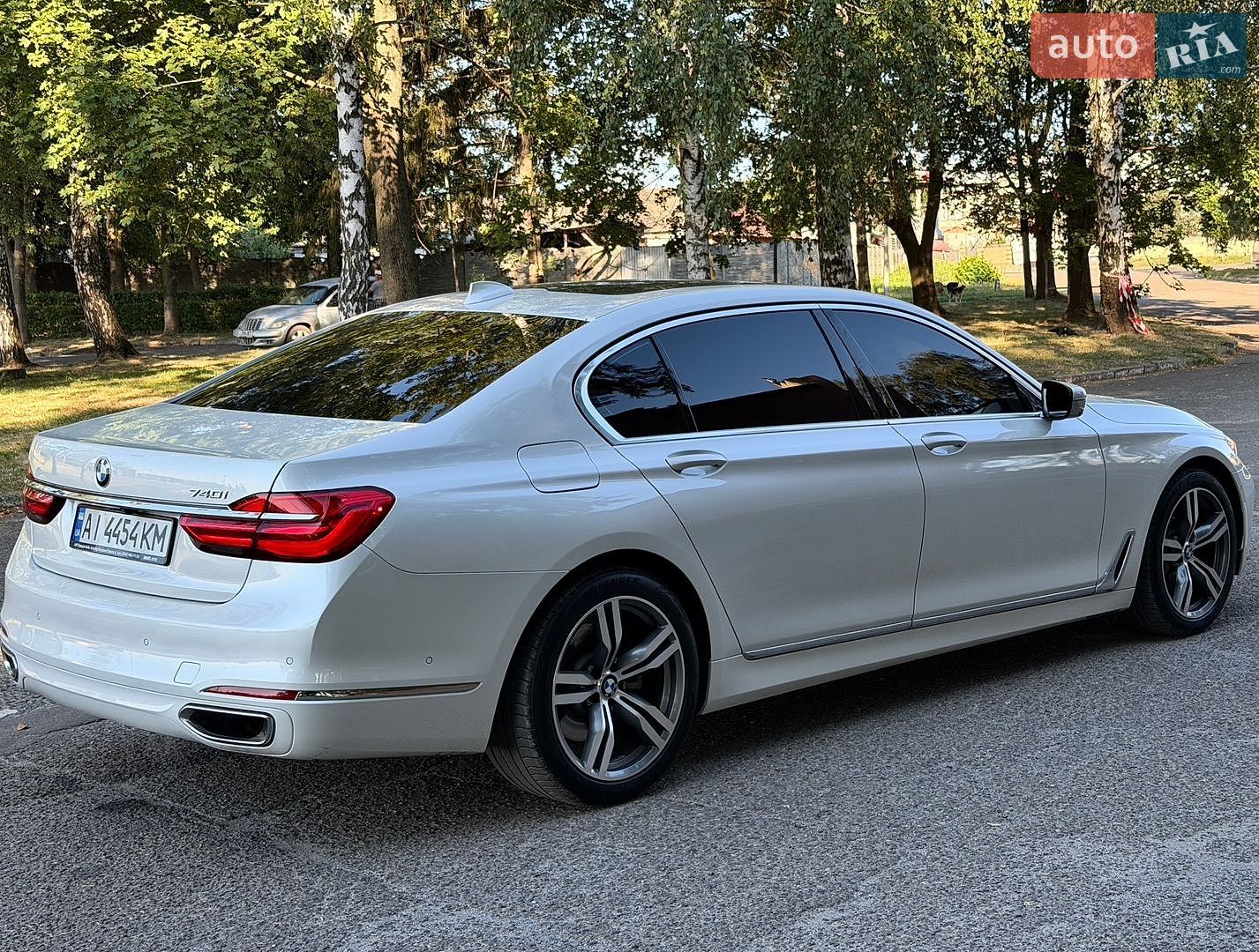 BMW 7 Series 2015 VIN WBA7E2C54GG546768 фото оголошення 3 з 18