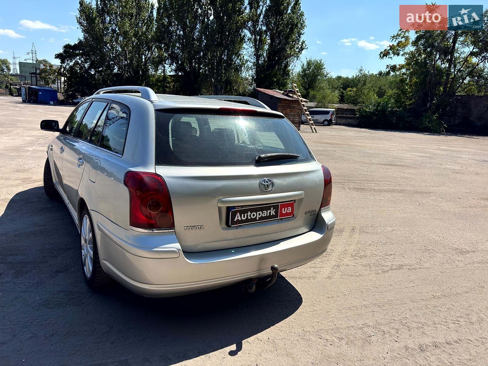 Toyota Avensis 2003 VIN SB1EW56L40E037160 фото оголошення 4 з 19