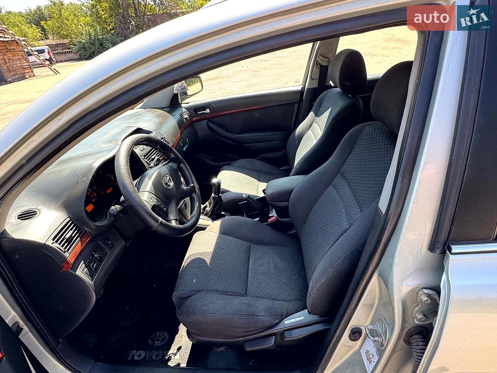 Toyota Avensis 2003 VIN SB1EW56L40E037160 фото оголошення 16 з 19