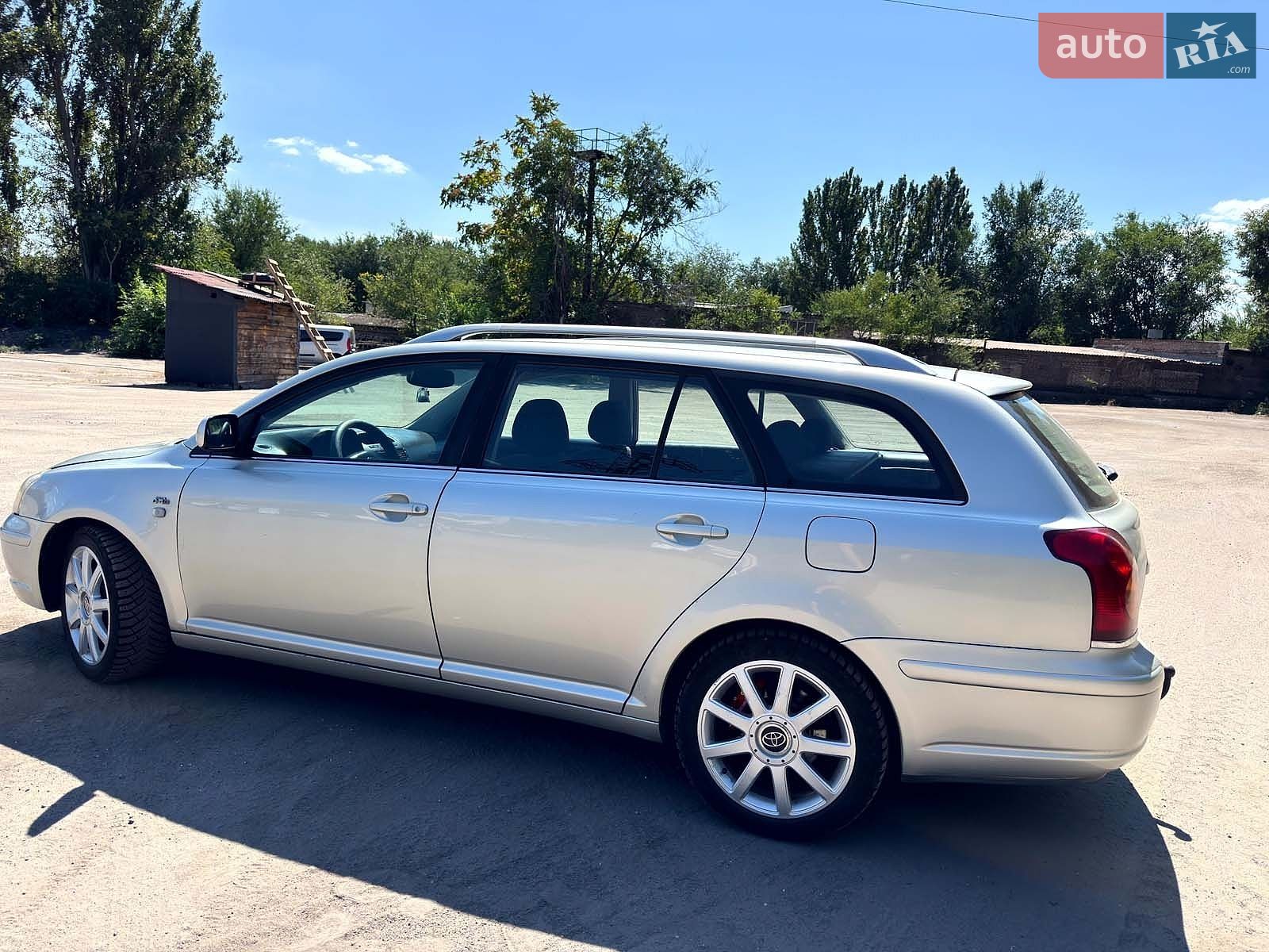 Toyota Avensis 2003 VIN SB1EW56L40E037160 фото оголошення 3 з 19