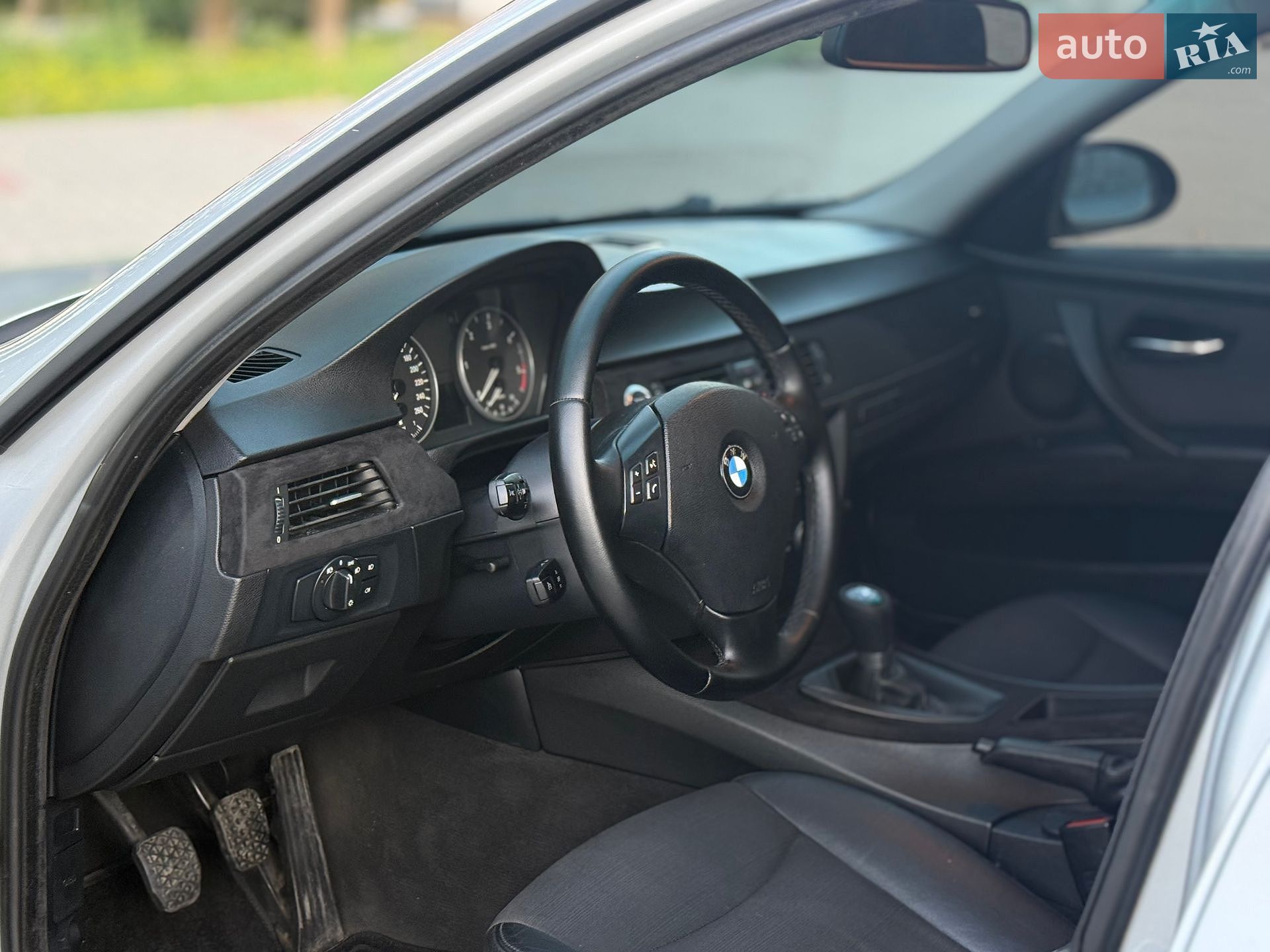 BMW 3 Series 2006 VIN WBAVU31020KY36503 фото оголошення 21 з 37