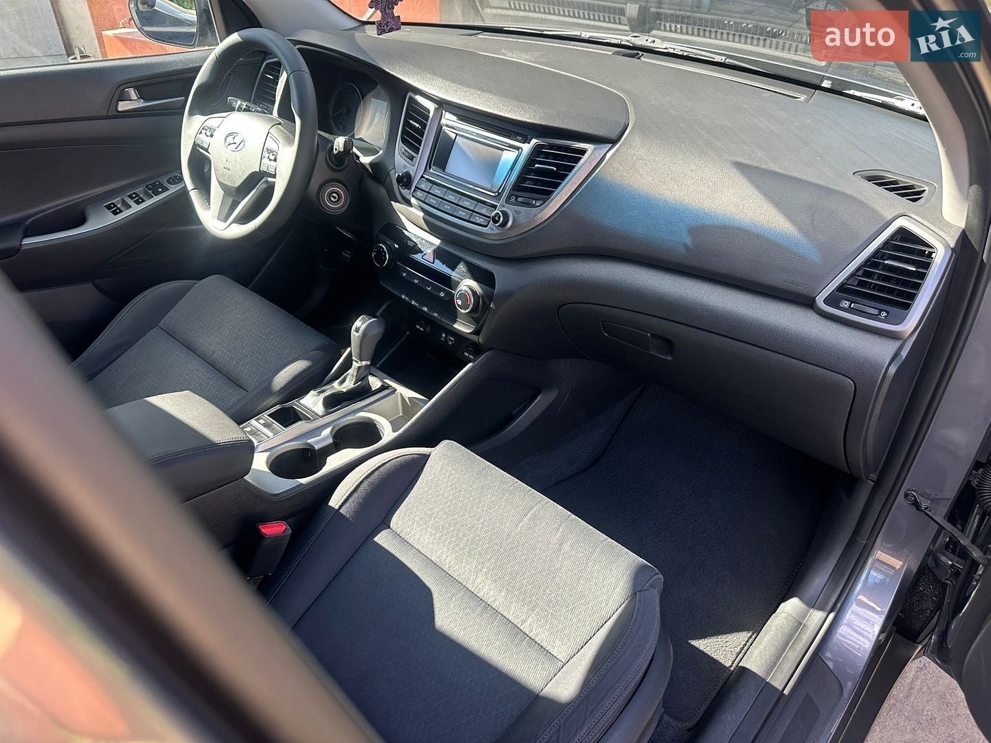 Hyundai Tucson 2018 VIN KM8J33A4XHU593476 фото оголошення 9 з 23