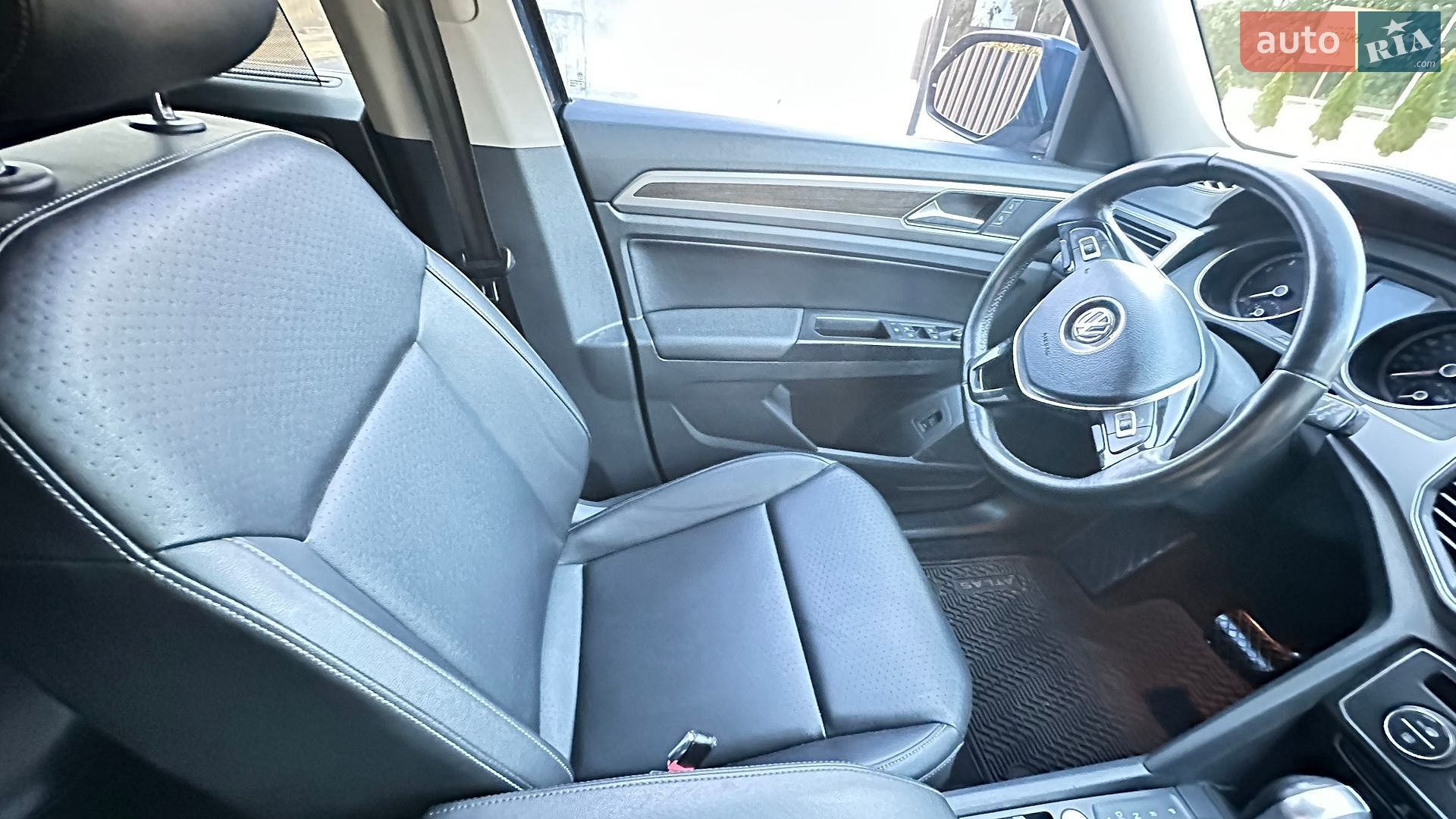 Volkswagen Atlas 2018 VIN 1V2DR2CA5JC539123 фото оголошення 16 з 49