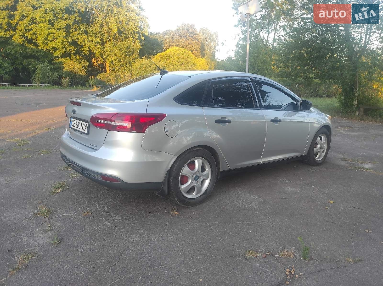 Ford Focus 2016 VIN 1FADP3E23GL305547 фото оголошення 4 з 10