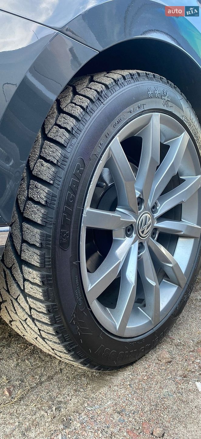 Volkswagen Passat 2017 VIN WVWZZZ3CZHP021870 фото оголошення 3 з 38