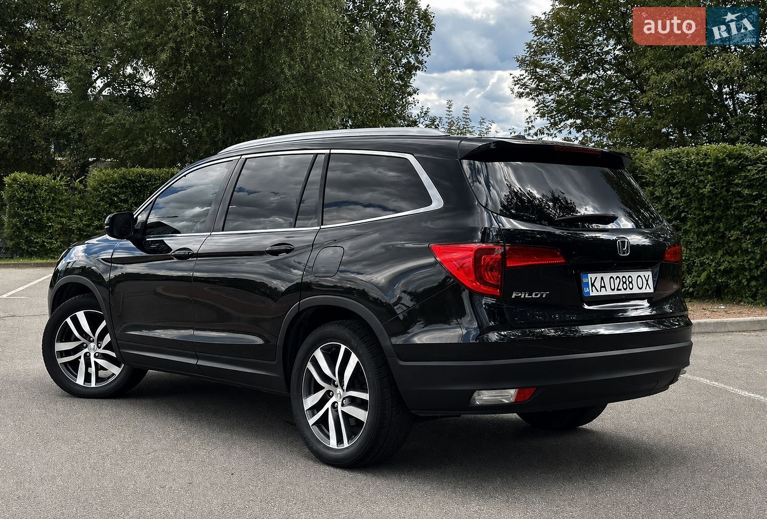Honda Pilot 2016 VIN 5FNYF5H50GB059009 фото оголошення 2 з 10