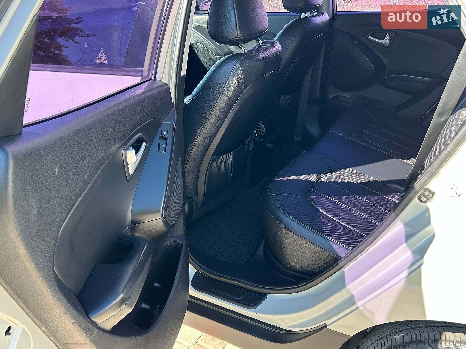 Hyundai ix35 2013 VIN KMHJU81VBEU800664 фото оголошення 12 з 34