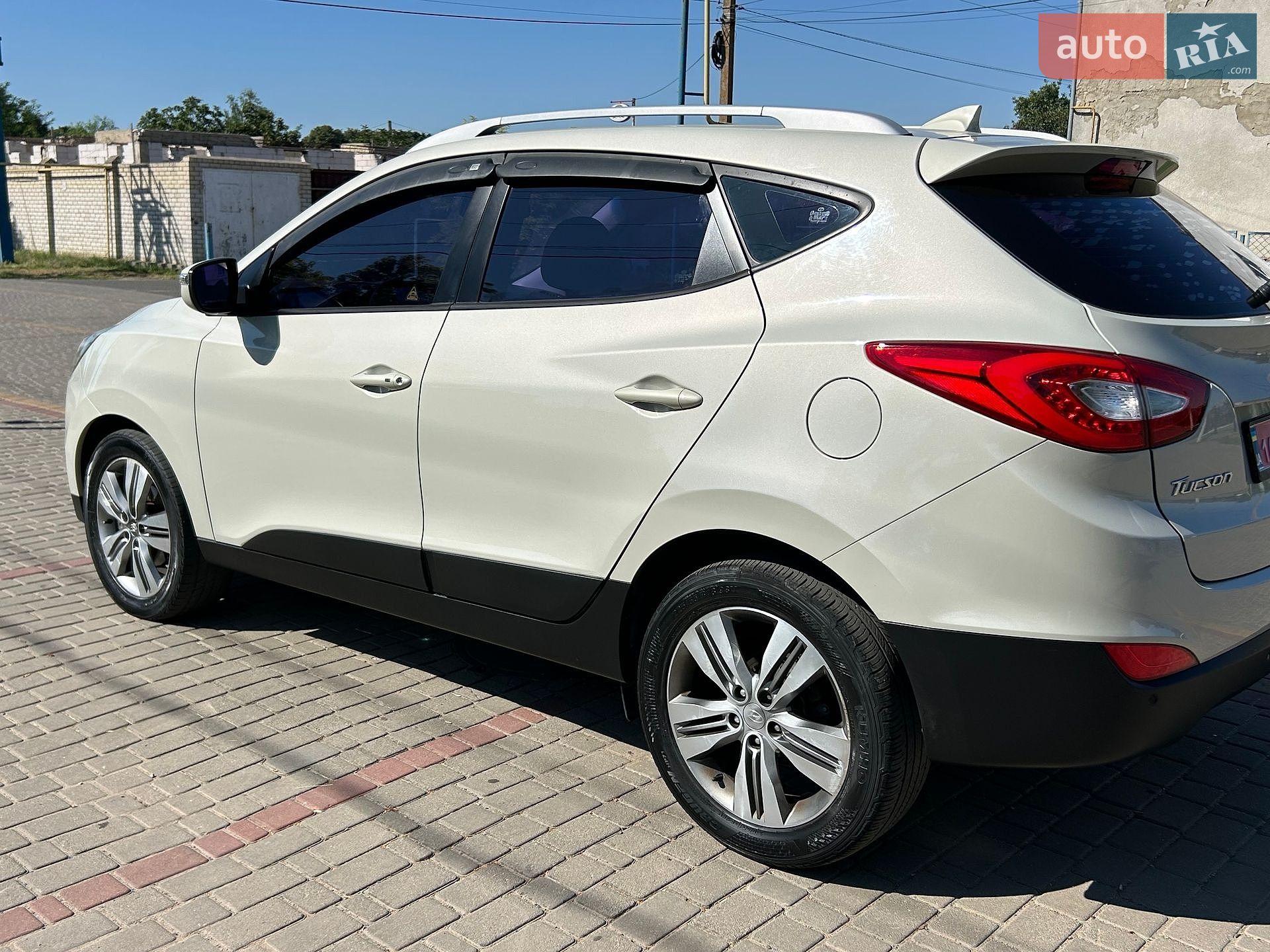 Hyundai ix35 2013 VIN KMHJU81VBEU800664 фото оголошення 18 з 34