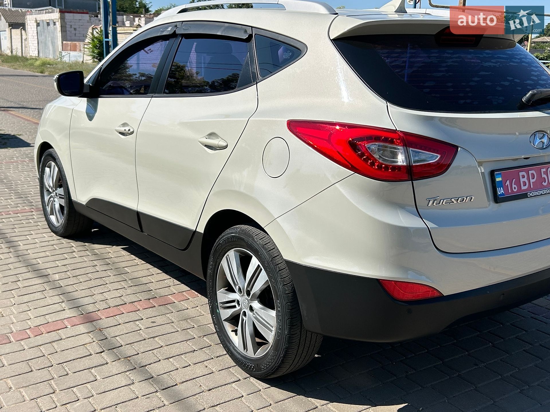 Hyundai ix35 2013 VIN KMHJU81VBEU800664 фото оголошення 19 з 34