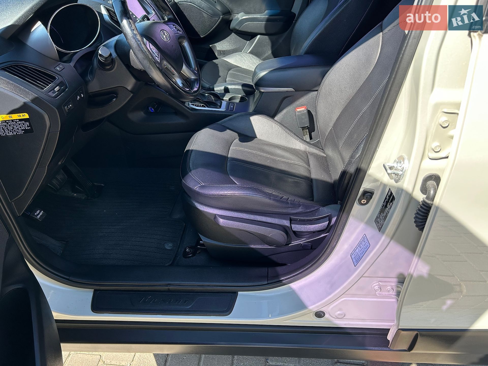 Hyundai ix35 2013 VIN KMHJU81VBEU800664 фото оголошення 27 з 34