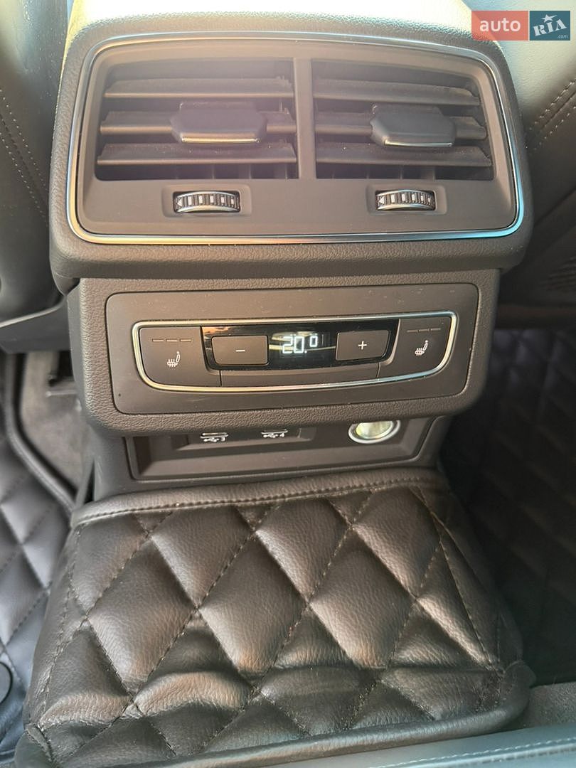 Audi A7 Sportback 2019 VIN WAUR2AF20KN090852 фото оголошення 16 з 19