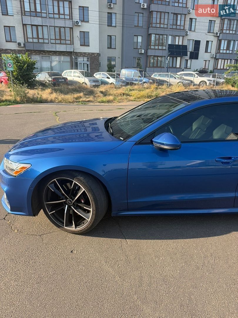 Audi A7 Sportback 2019 VIN WAUR2AF20KN090852 фото оголошення 3 з 19