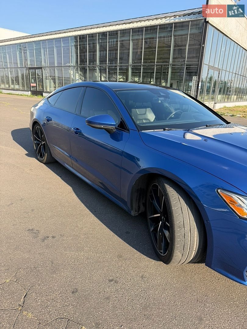 Audi A7 Sportback 2019 VIN WAUR2AF20KN090852 фото оголошення 8 з 19