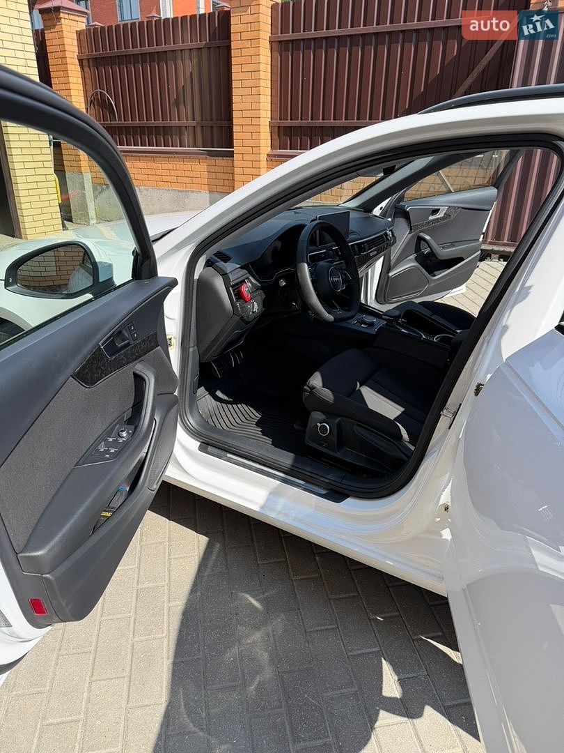 Audi A4 2018 VIN WAUZZZF48JA197049 фото оголошення 38 з 52