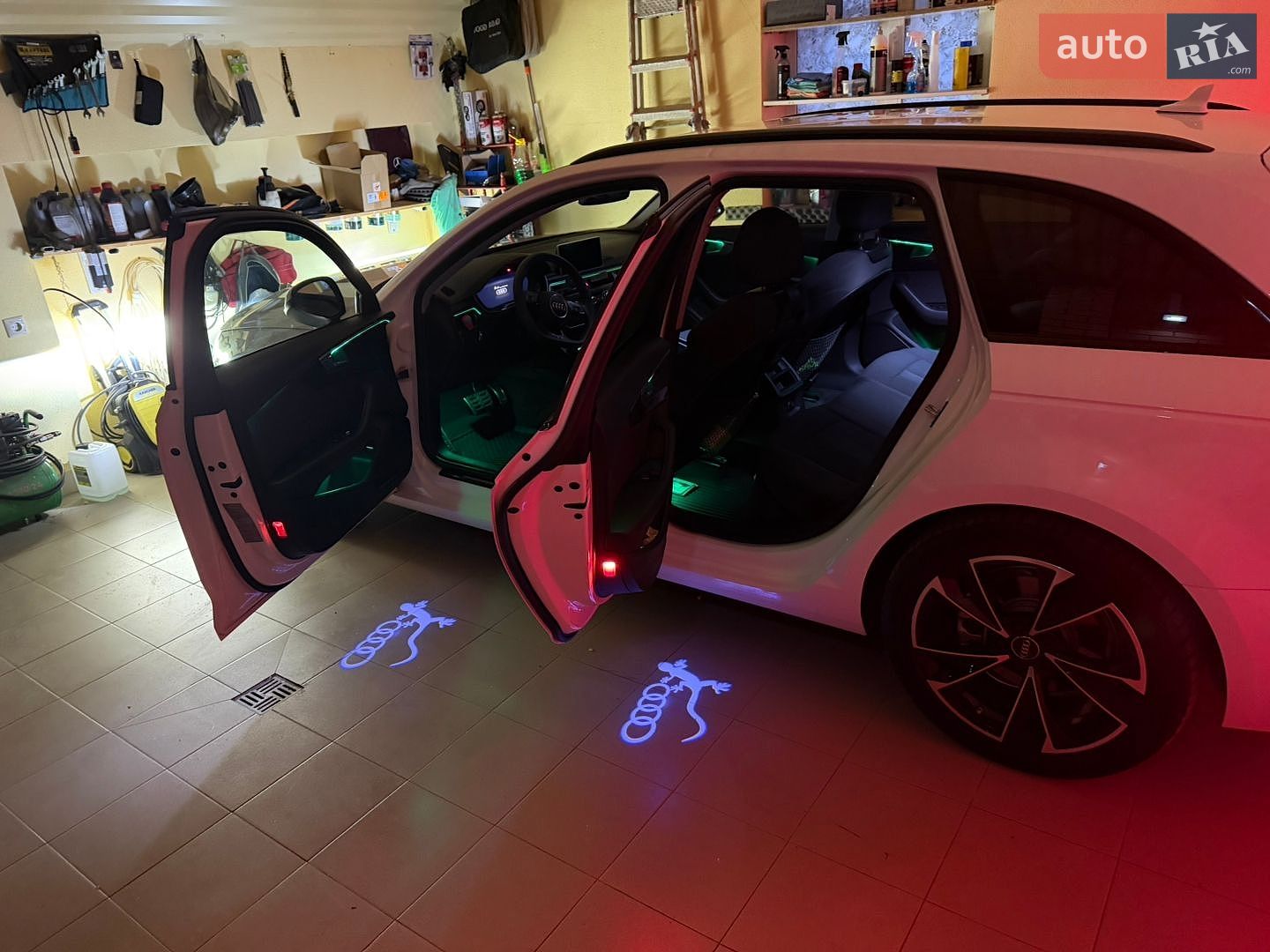 Audi A4 2018 VIN WAUZZZF48JA197049 фото оголошення 31 з 52