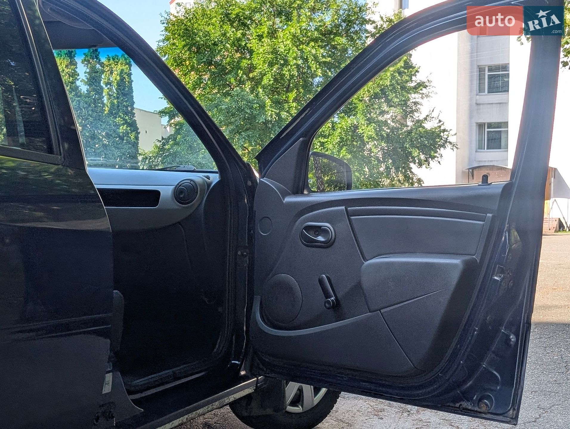 Renault Logan 2010 VIN VF1LSRAAH44655880 фото оголошення 18 з 24
