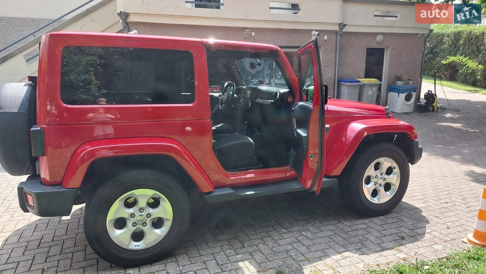 Jeep Wrangler 2014 VIN 1C4HJWB52EL211590 фото оголошення 2 з 8