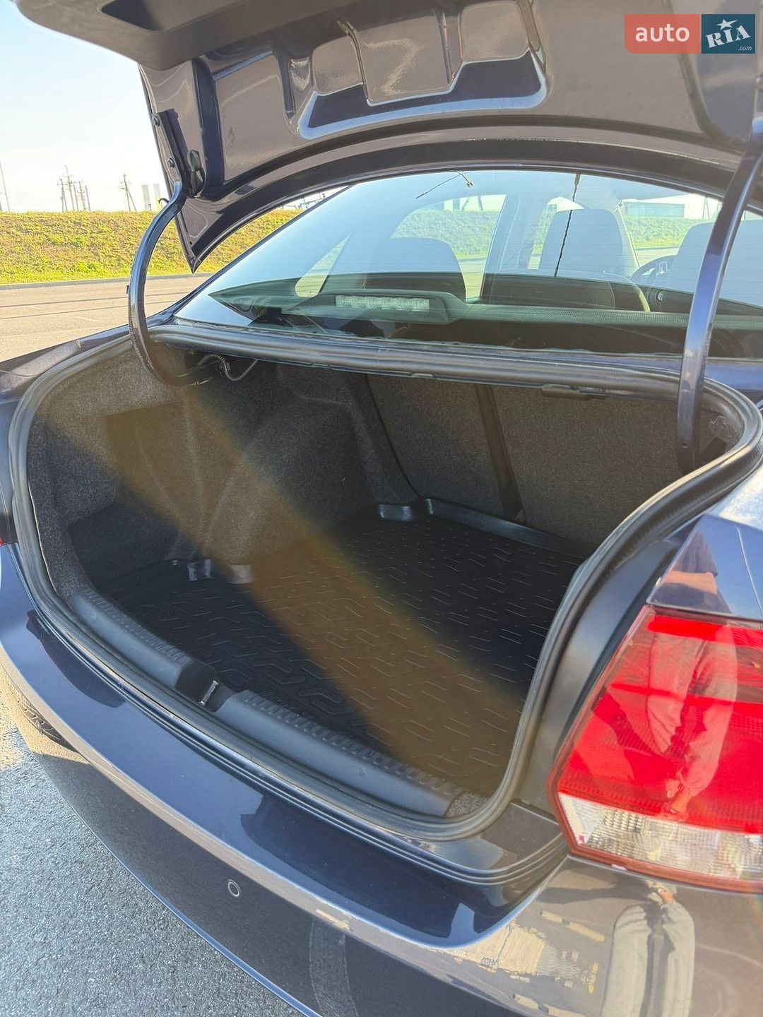 Volkswagen Polo 2012 VIN XW8ZZZ61ZDG033908 фото оголошення 13 з 29