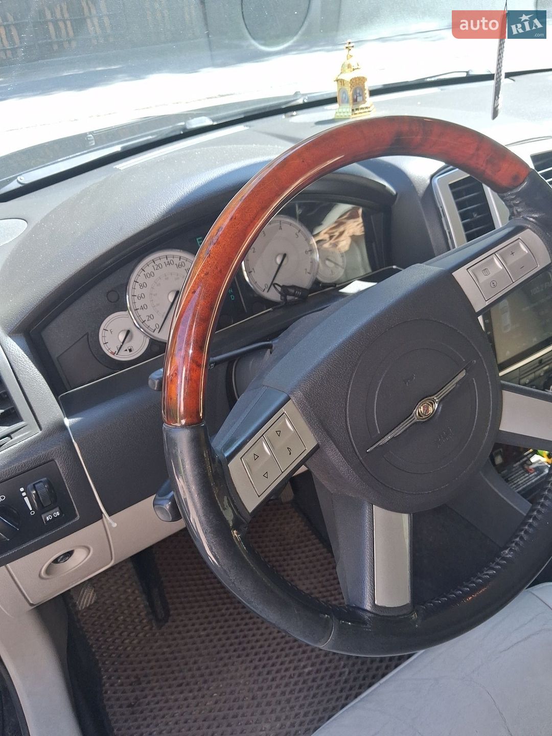 Chrysler 300C 2006 VIN 1C3H8E3DX6Y161509 фото оголошення 2 з 30