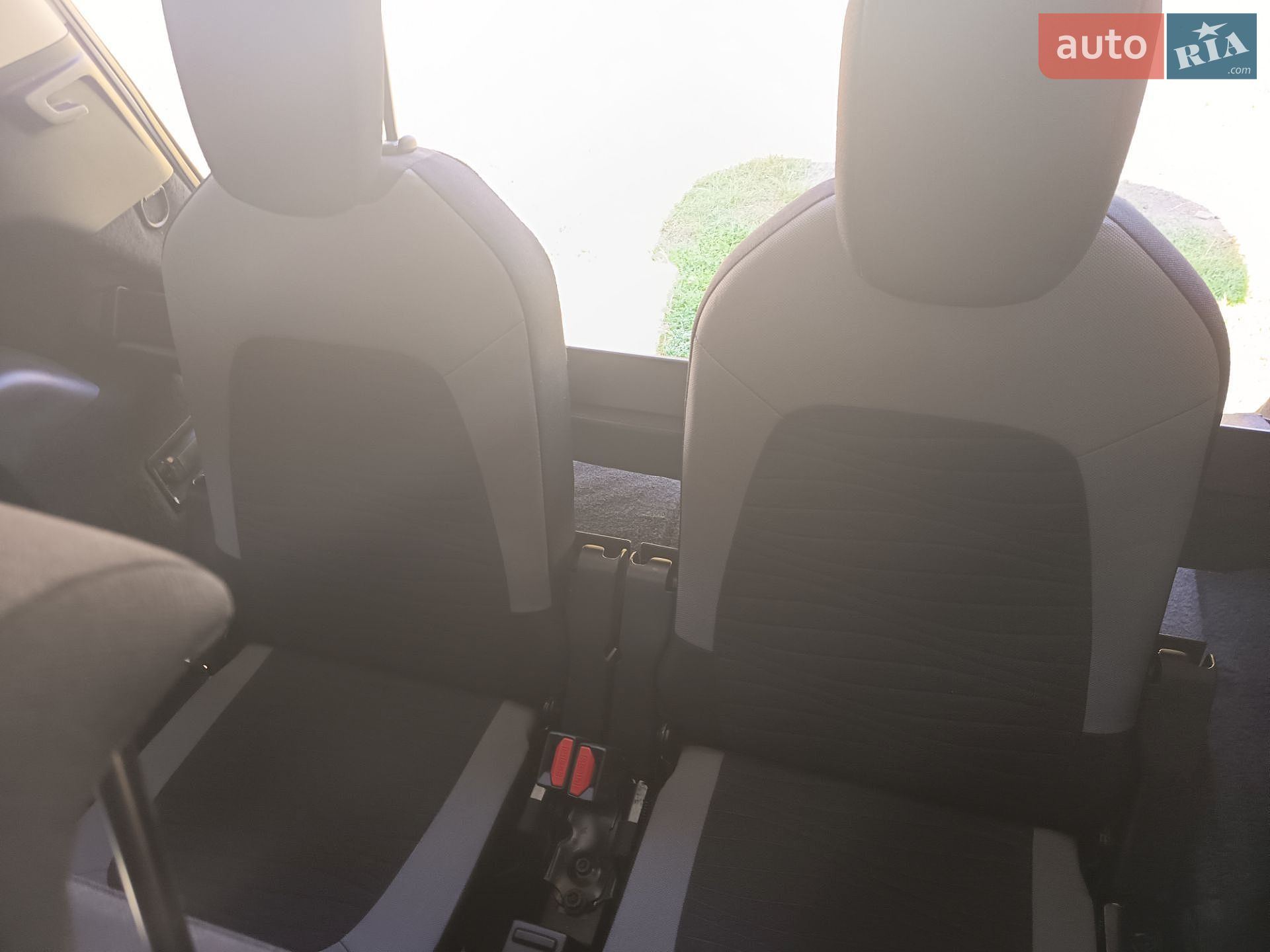 Citroen Grand C4 Picasso 2015 VIN VF73A9HC8FJ609764 фото оголошення 36 з 37