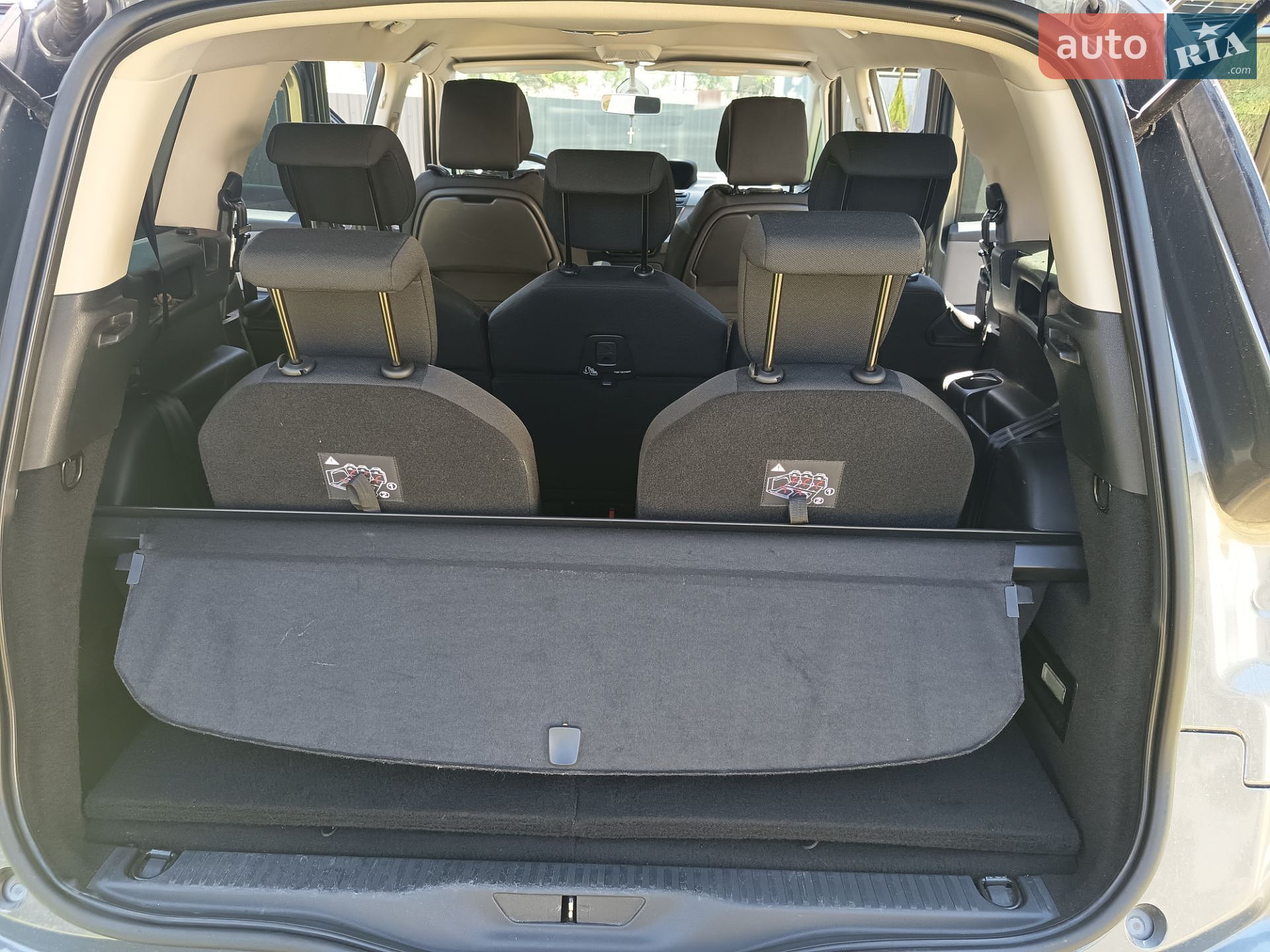 Citroen Grand C4 Picasso 2015 VIN VF73A9HC8FJ609764 фото оголошення 37 з 37