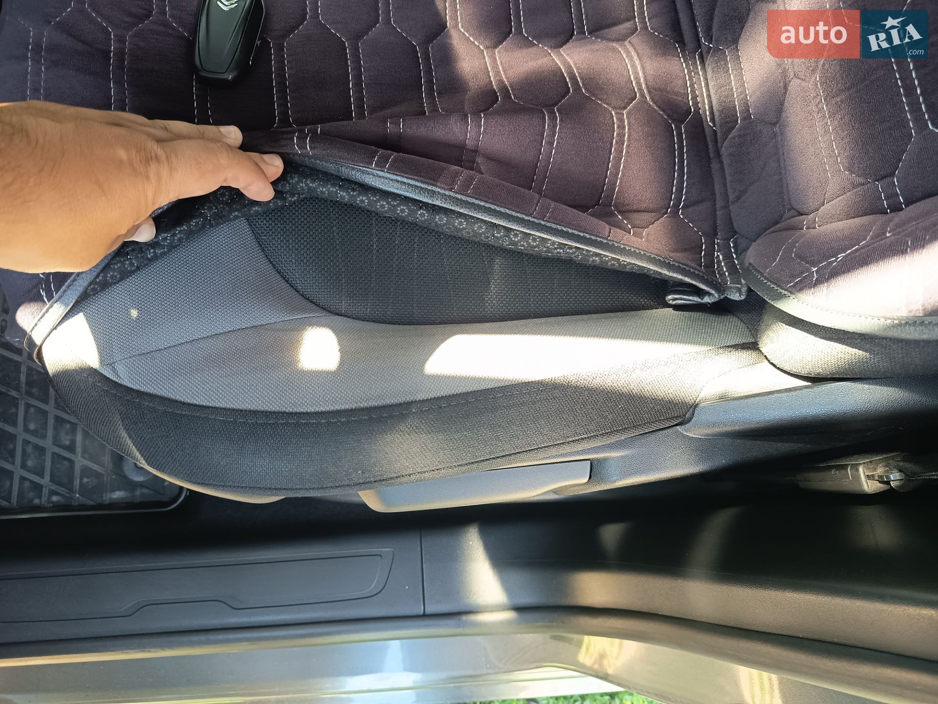 Citroen Grand C4 Picasso 2015 VIN VF73A9HC8FJ609764 фото оголошення 30 з 37