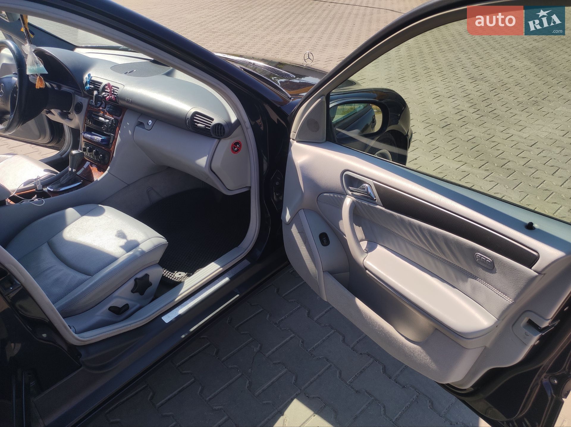 Mercedes-Benz C-Class 2003 VIN WDB2032161F421557 фото оголошення 27 з 41