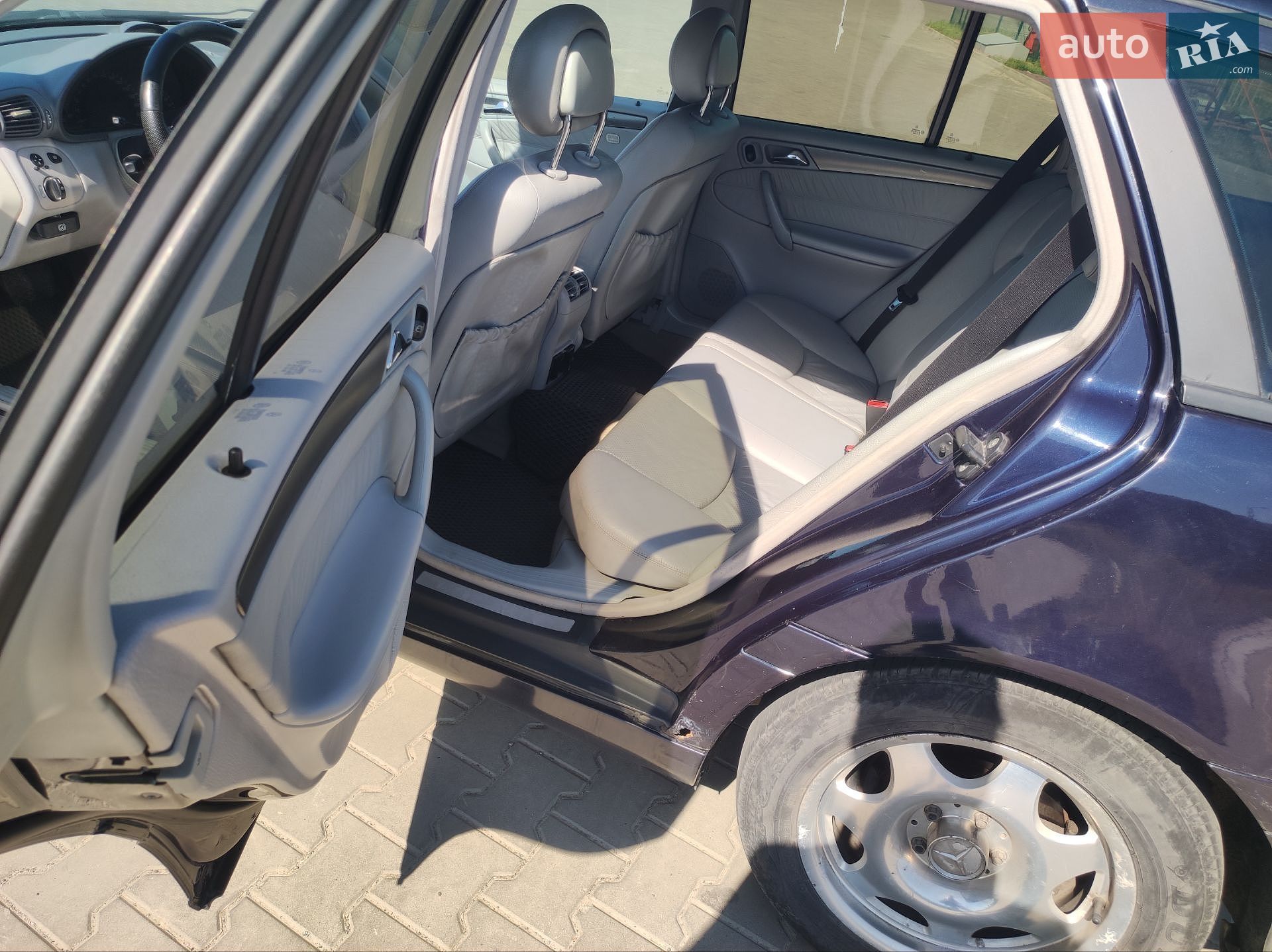 Mercedes-Benz C-Class 2003 VIN WDB2032161F421557 фото оголошення 23 з 41