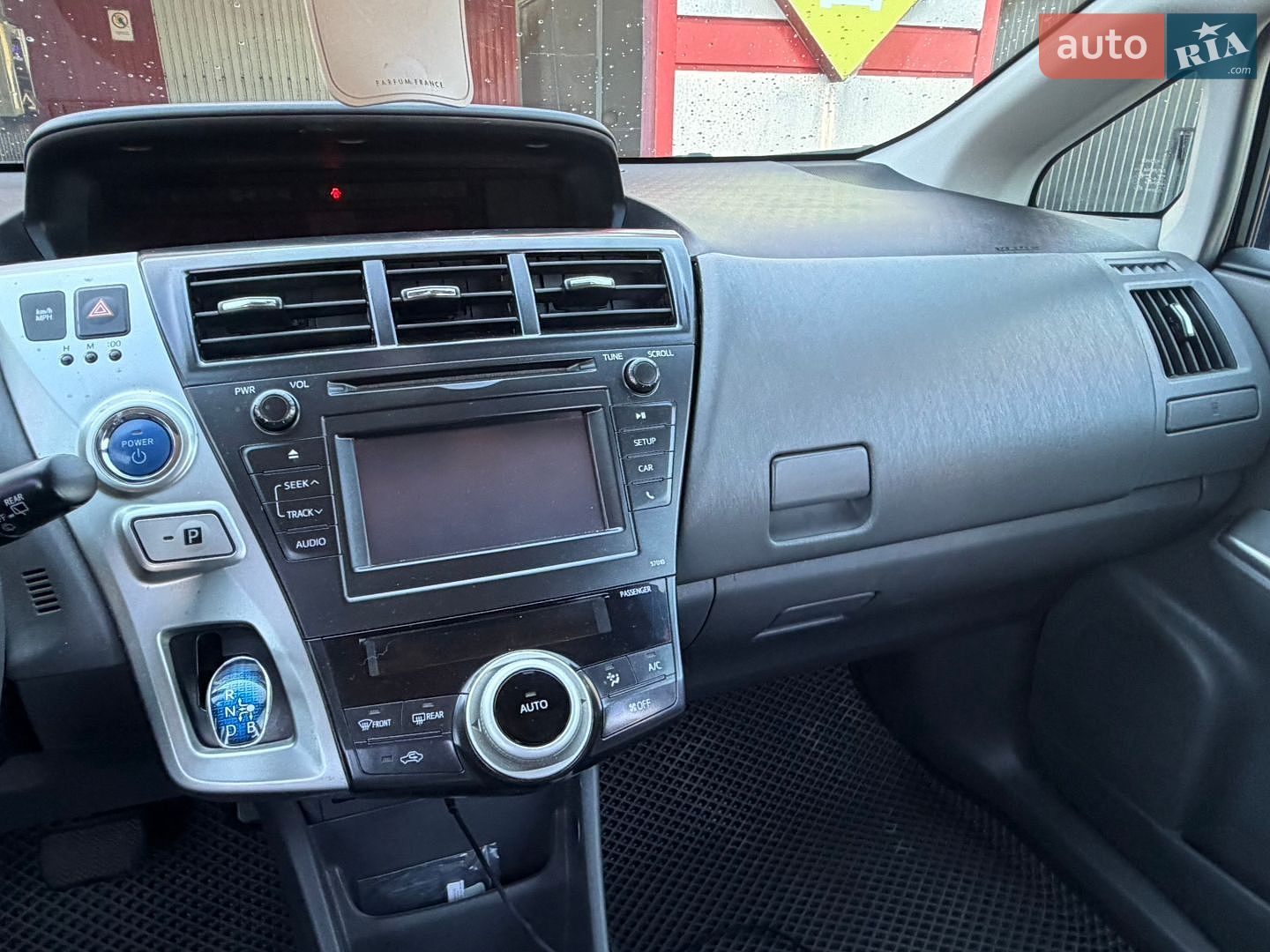 Toyota Prius v 2012 VIN JTDZN3EU8C3164704 фото оголошення 16 з 16