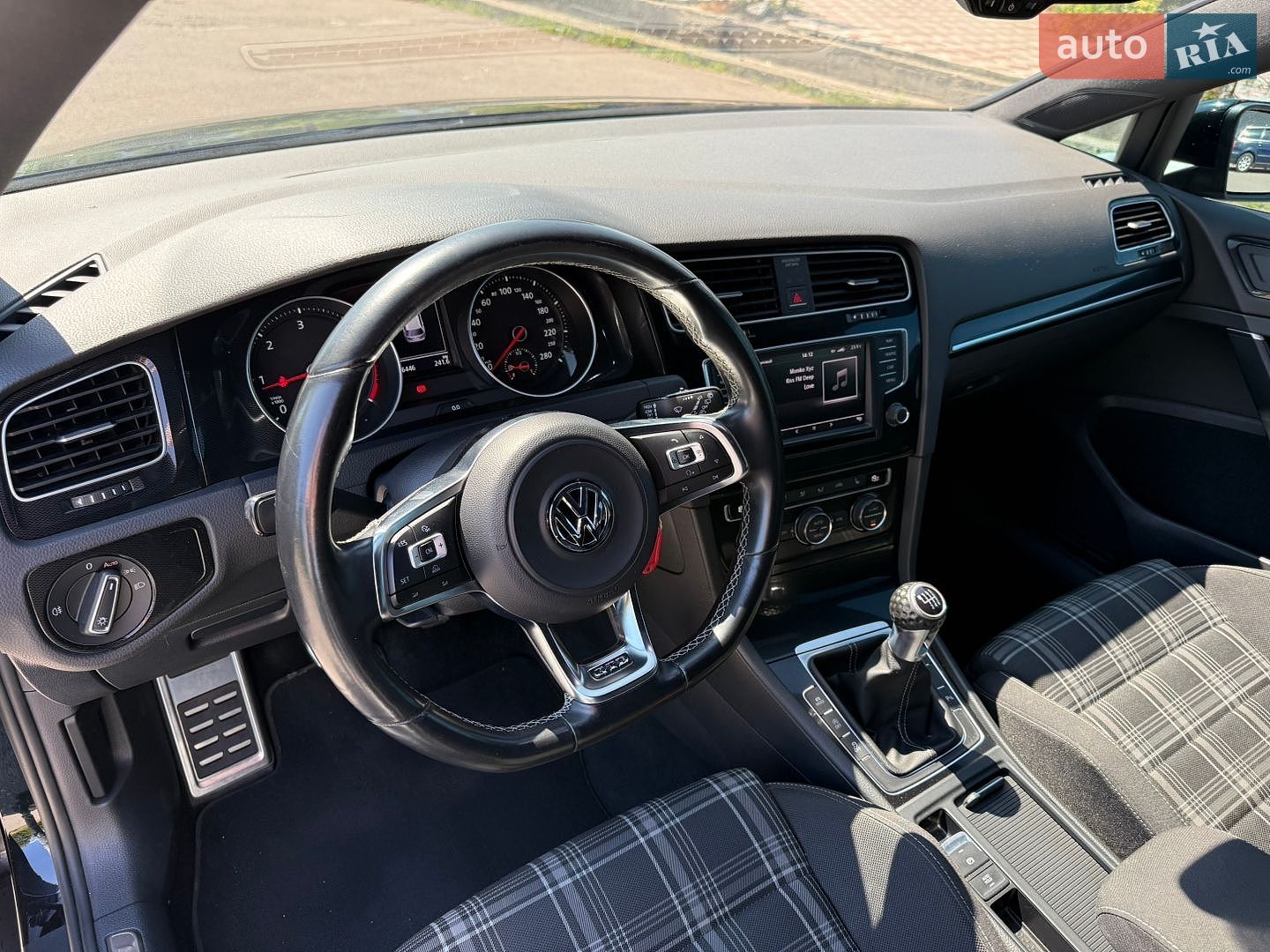 Volkswagen Golf GTD 2016 VIN WVWZZZAUZGP630878 фото оголошення 34 з 53
