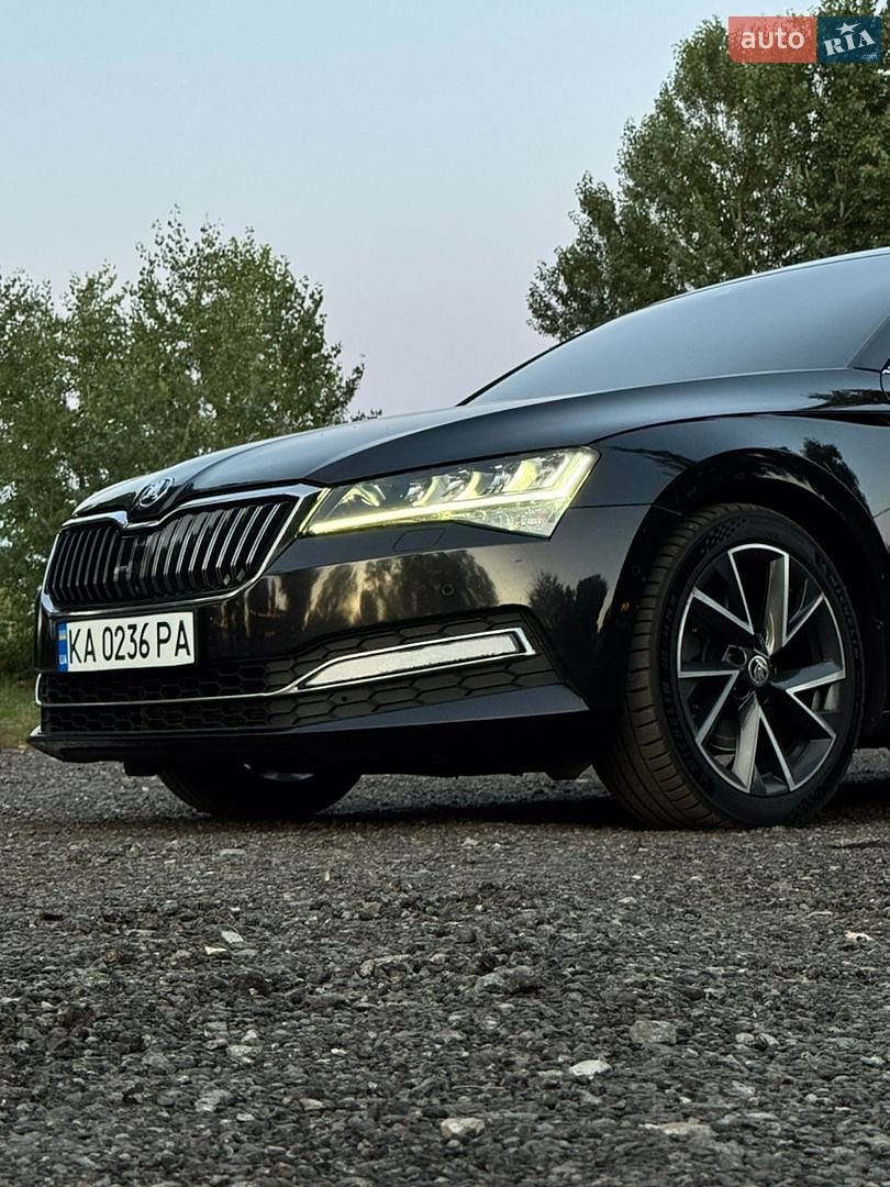 Skoda Superb 2021 VIN TMBCR9NP0M7042128 фото оголошення 12 з 29