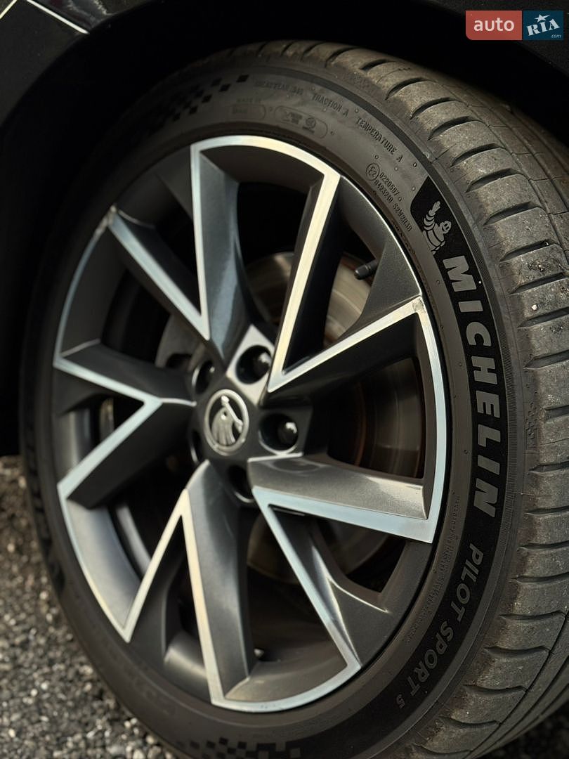 Skoda Superb 2021 VIN TMBCR9NP0M7042128 фото оголошення 15 з 29
