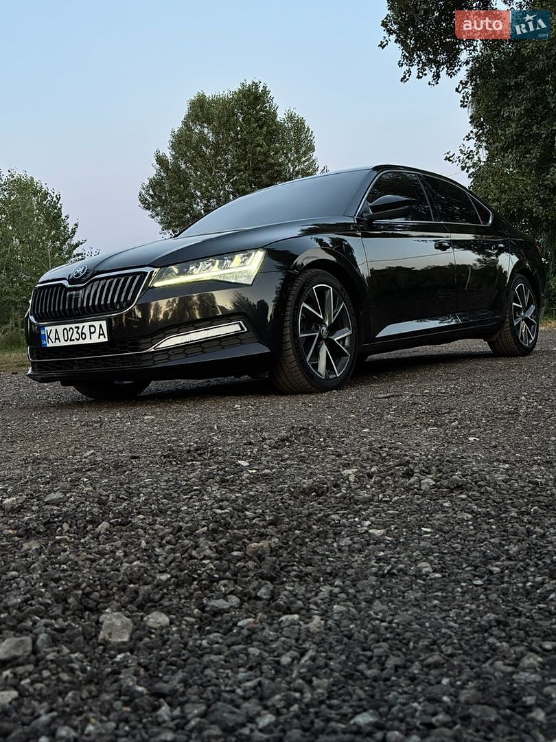 Skoda Superb 2021 VIN TMBCR9NP0M7042128 фото оголошення 27 з 29