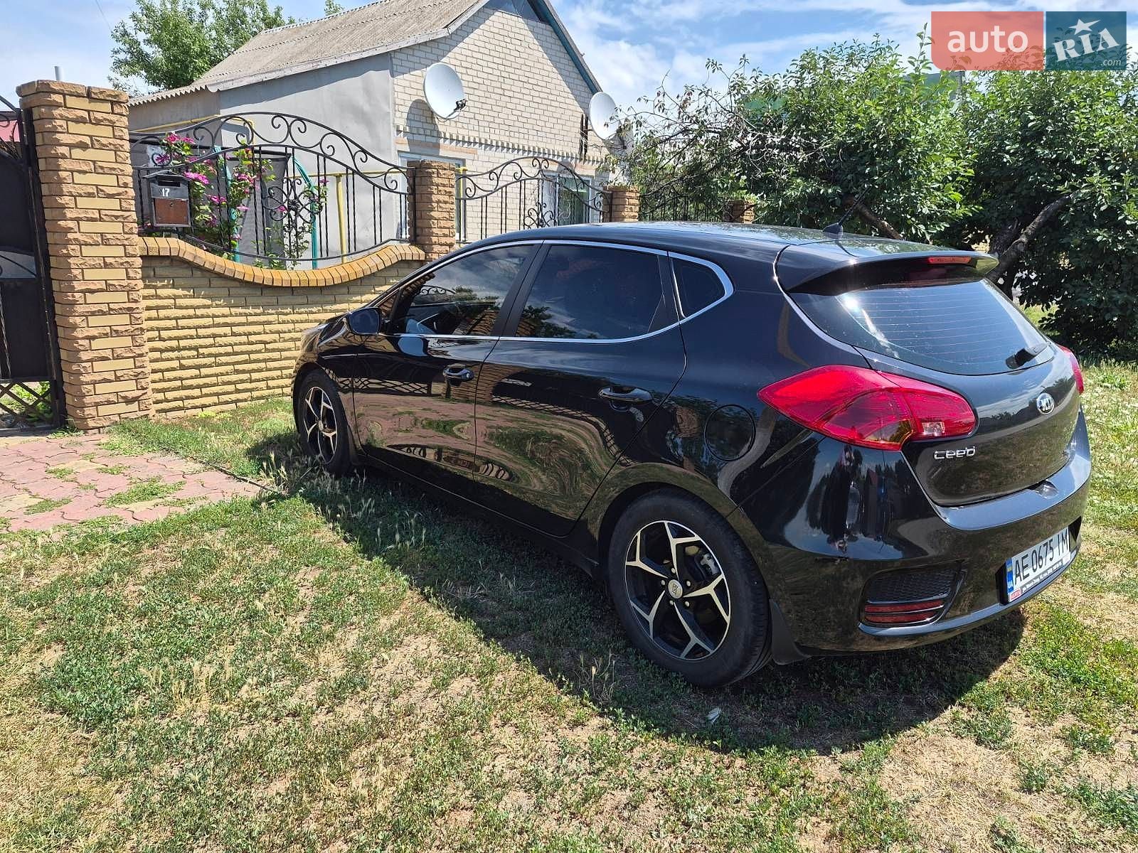 Kia Ceed 2017 VIN U5YHN516AHL294810 фото оголошення 10 з 16