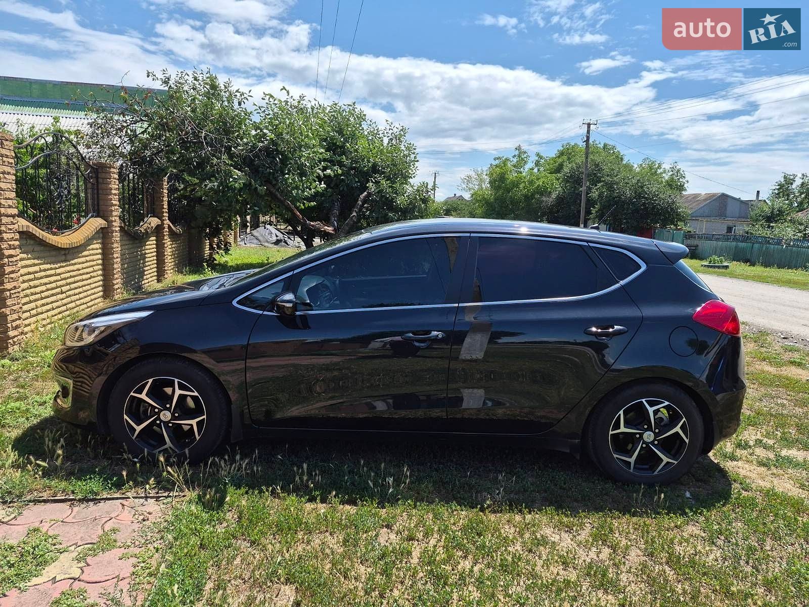Kia Ceed 2017 VIN U5YHN516AHL294810 фото оголошення 12 з 16