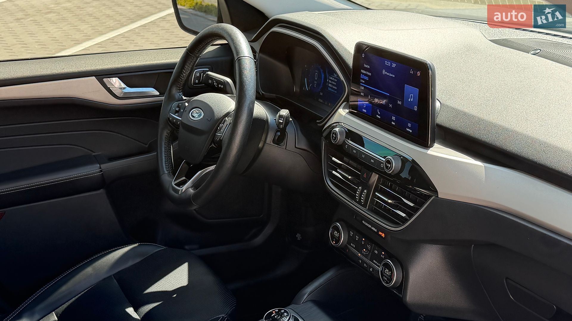 Ford Escape 2021 VIN 1FMCU0CZ9MUA77102 фото оголошення 27 з 52